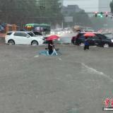 揪心！暴雨致郑州地铁停运，已有12人不幸遇难